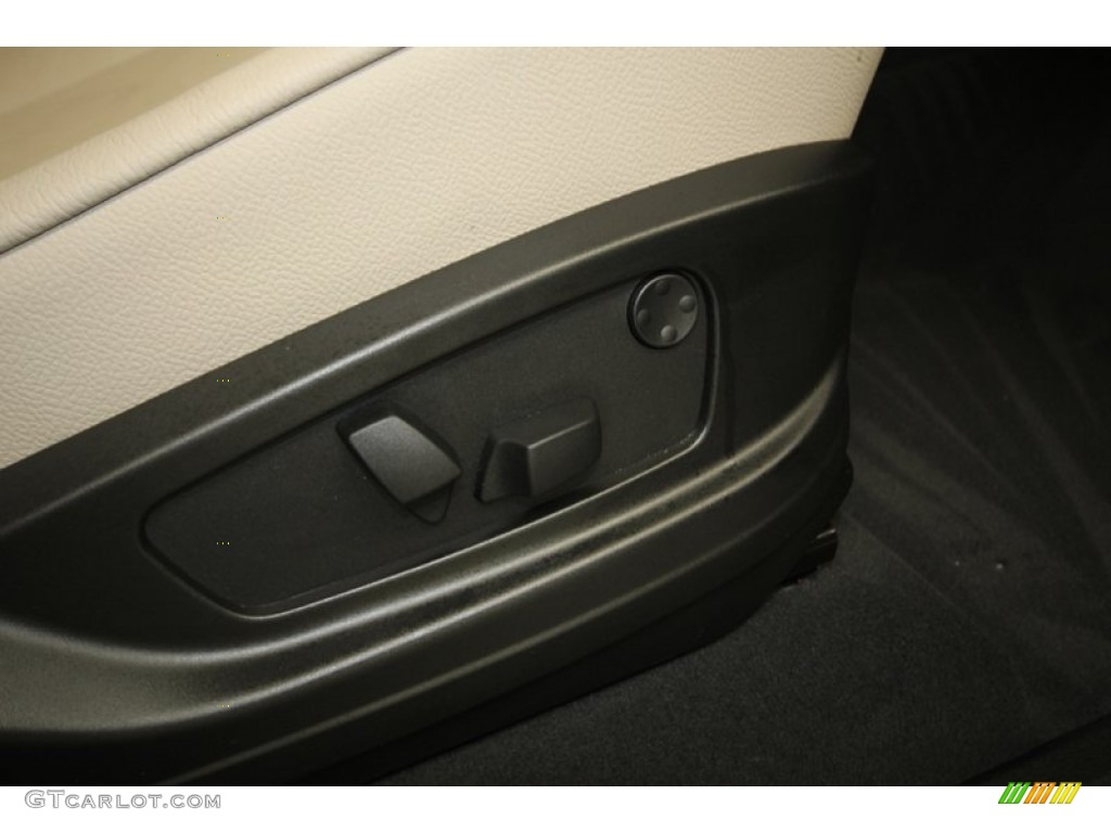 2011 X5 xDrive 35i - Titanium Silver Metallic / Oyster photo #45