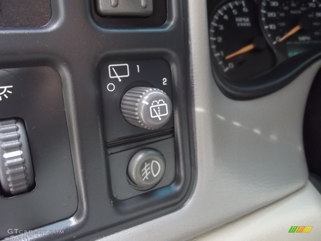 2002 Tahoe Z71 4x4 - Onyx Black / Tan/Neutral photo #22