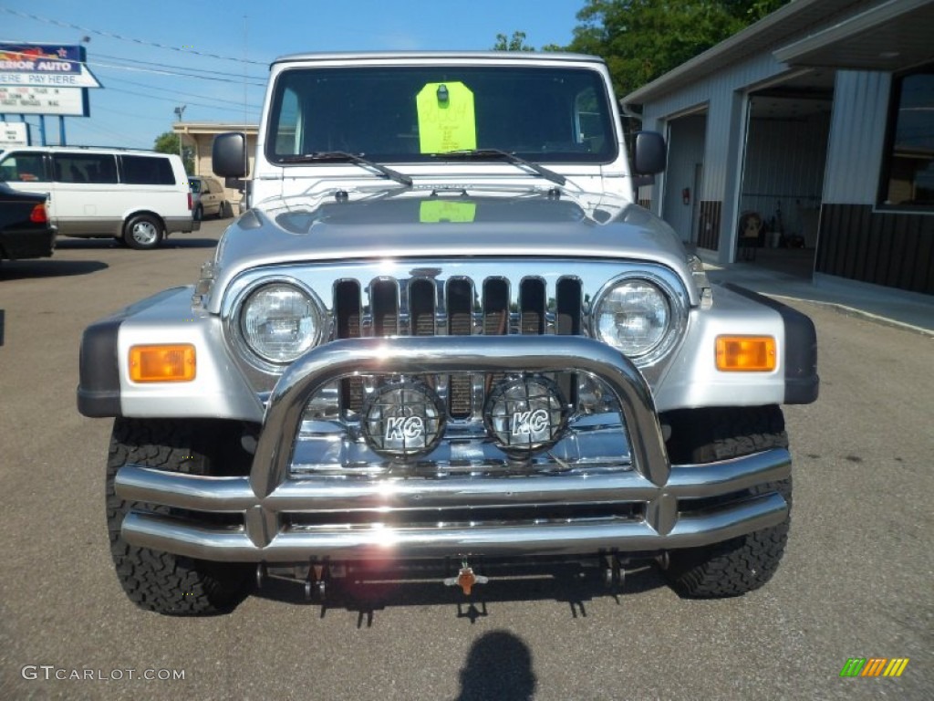2004 Wrangler Rubicon 4x4 - Bright Silver Metallic / Dark Slate Gray photo #3
