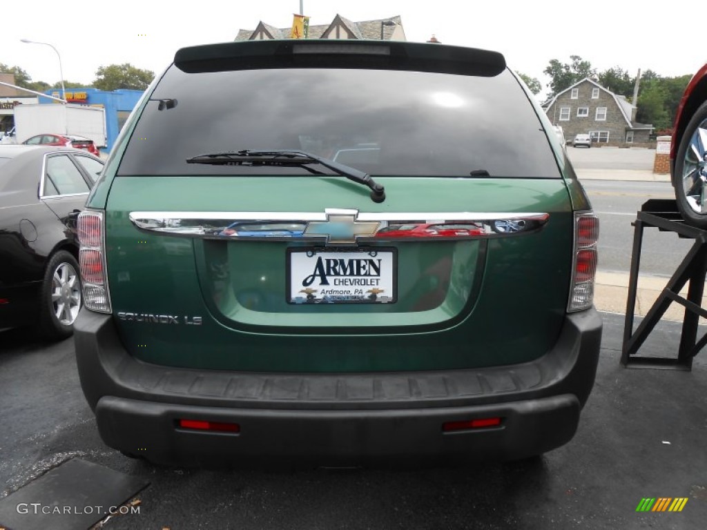 2005 Equinox LS - Meander Green Metallic / Light Gray photo #5