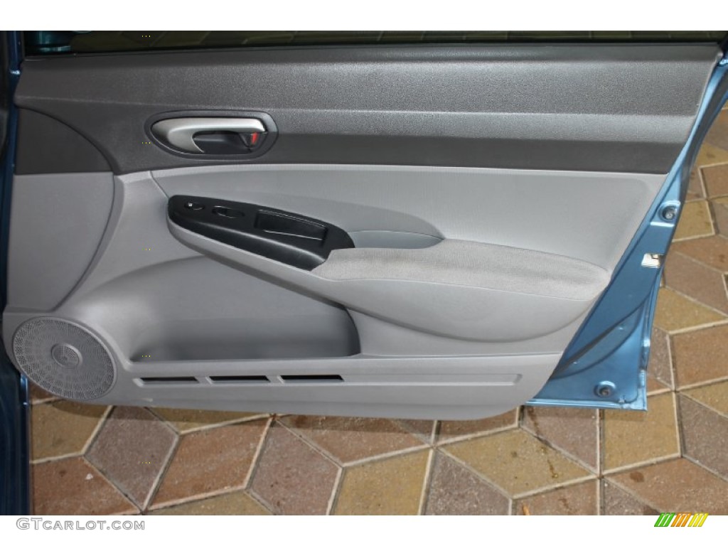 2006 Honda Civic LX Sedan Gray Door Panel Photo #83817562