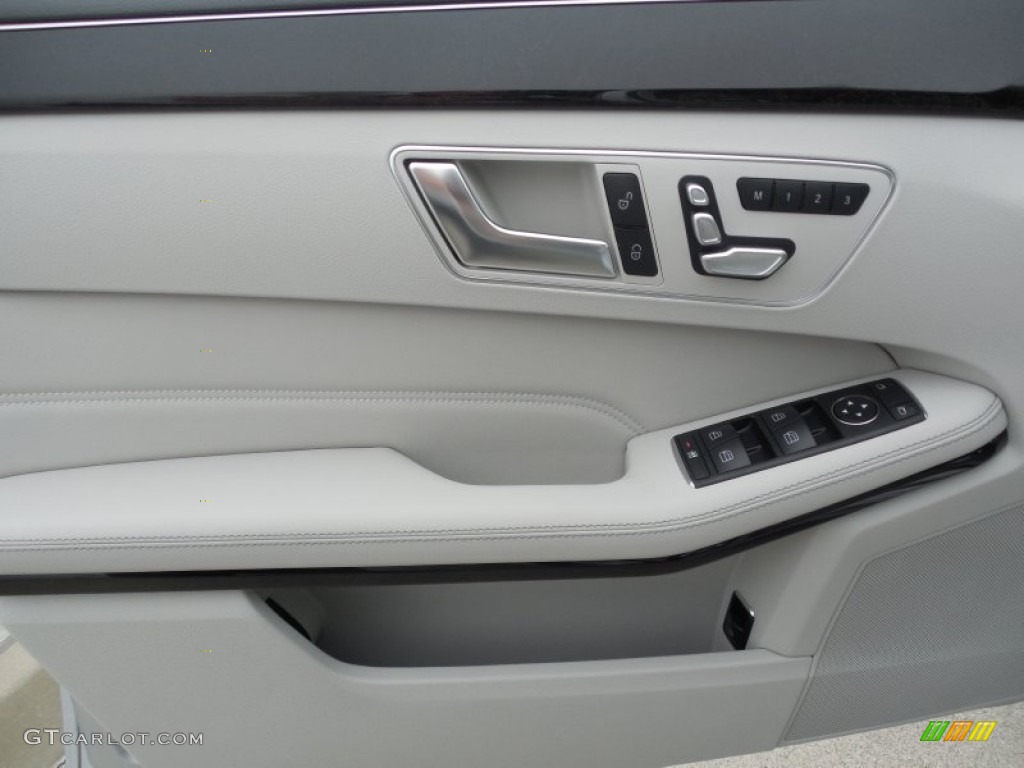 2014 Mercedes-Benz E 350 Sport Sedan Gray/Dark Gray Door Panel Photo #83818081