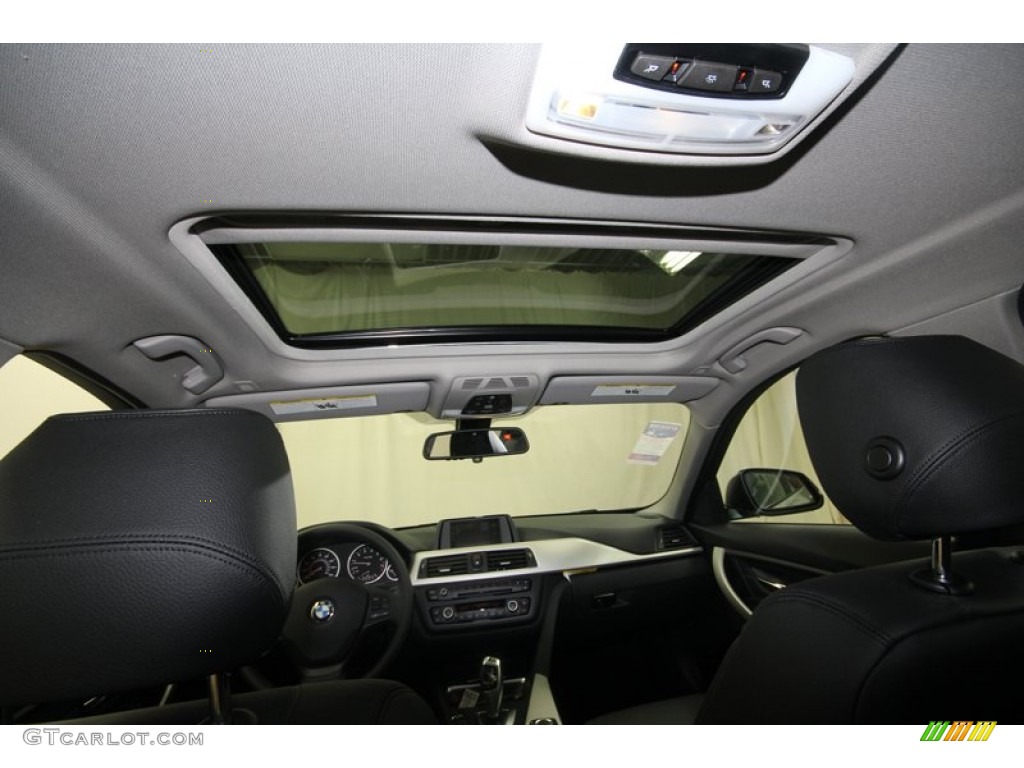 2013 3 Series 328i Sedan - Glacier Silver Metallic / Black photo #32