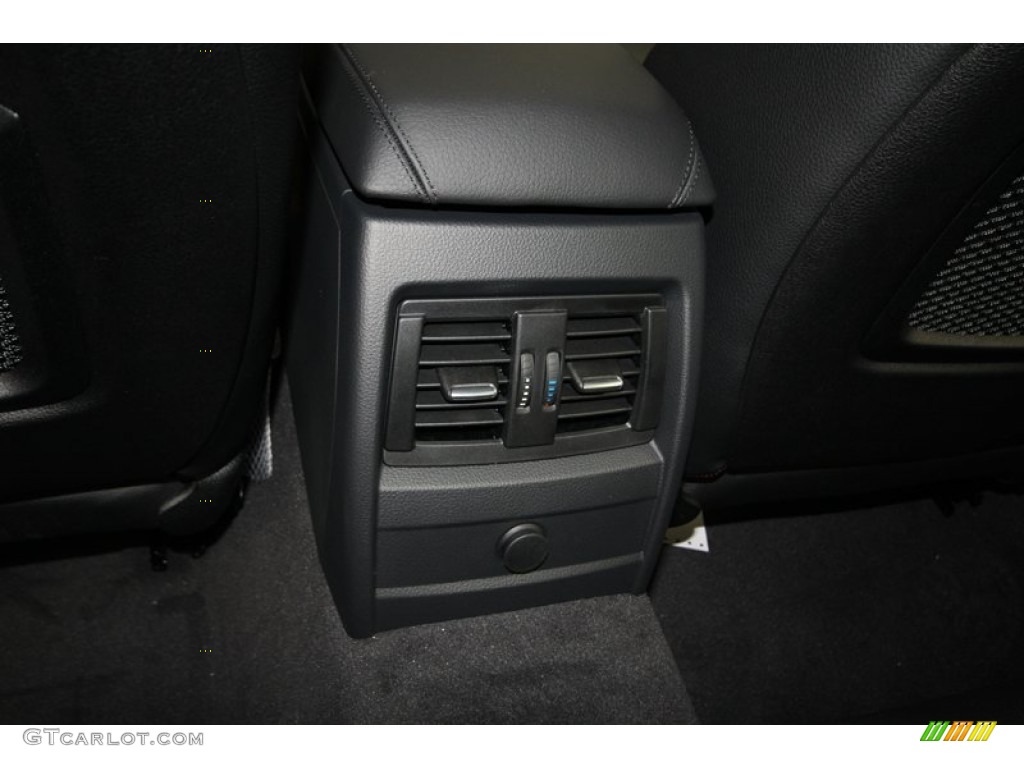 2013 3 Series 328i Sedan - Black Sapphire Metallic / Black photo #31