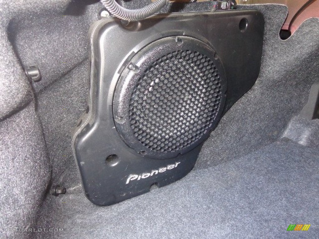 2010 Chevrolet Cobalt SS Coupe Audio System Photo #83825149