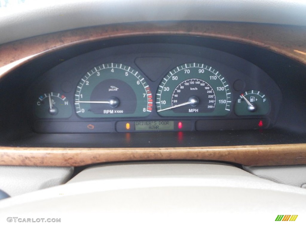 2004 Jaguar S-Type 4.2 Gauges Photo #83827303