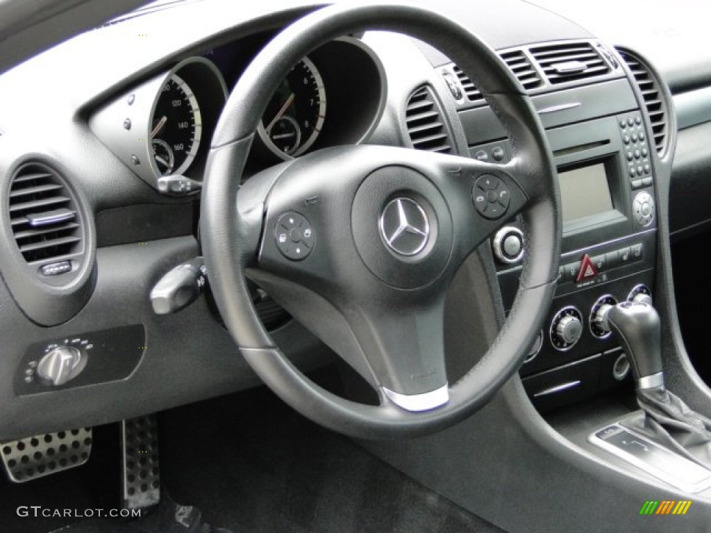 2009 Mercedes-Benz SLK 350 Roadster Black Steering Wheel Photo #83828215