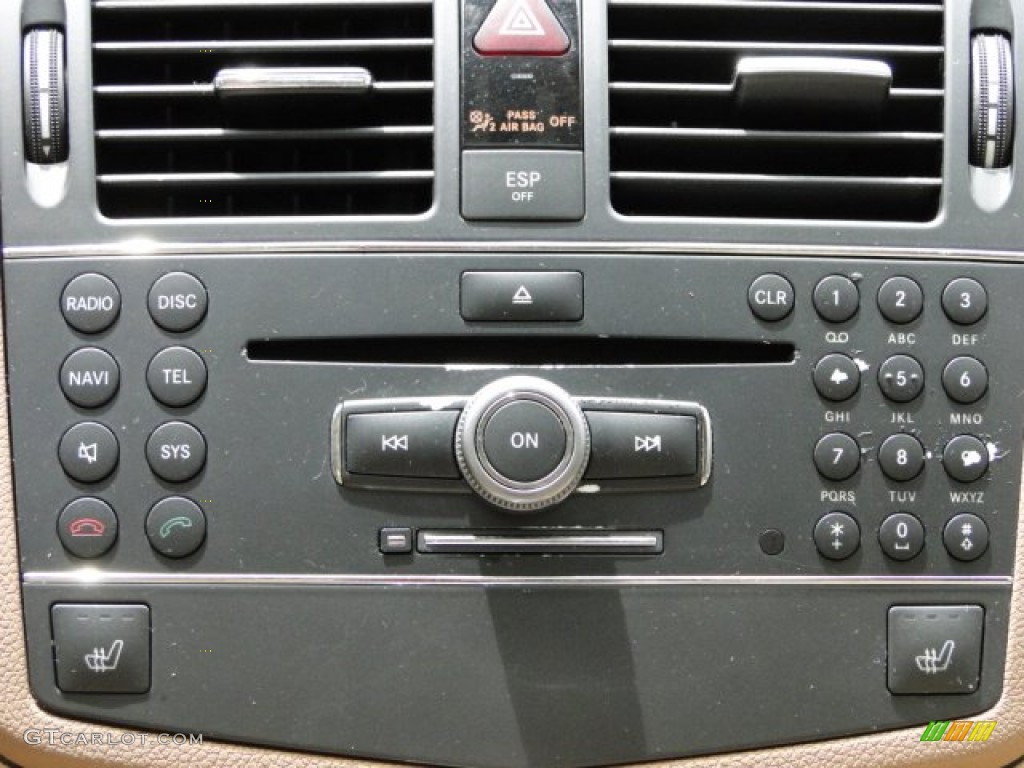 2008 Mercedes-Benz C 300 4Matic Luxury Controls Photo #83829023