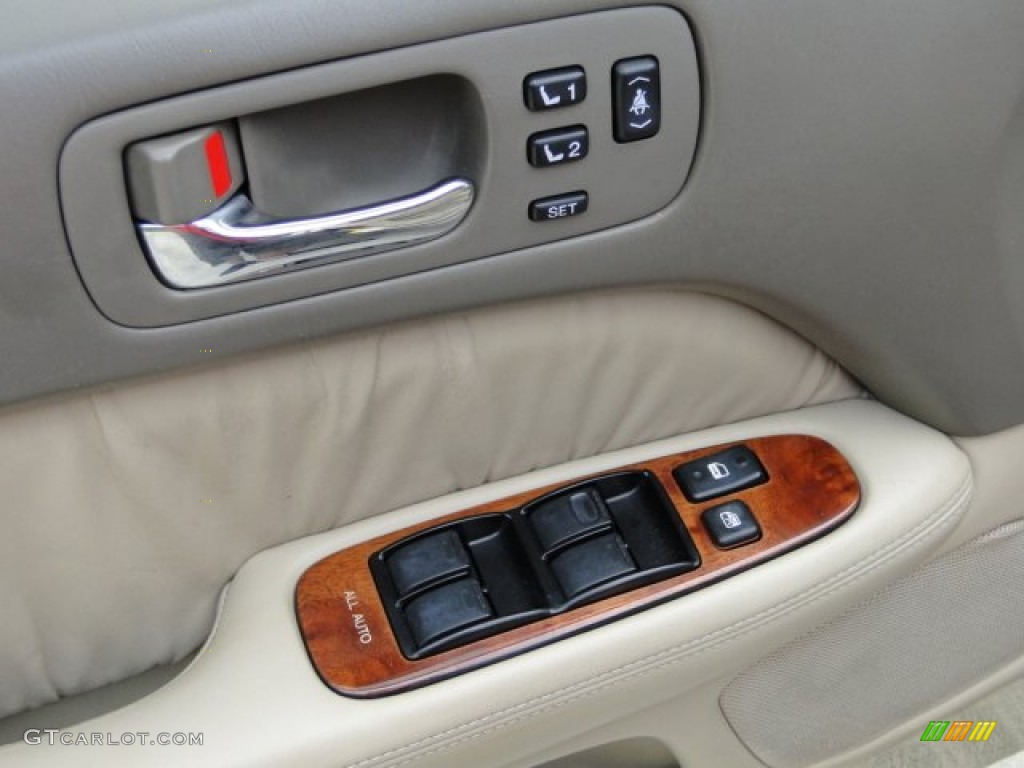 1998 Lexus LS 400 Controls Photo #83830150