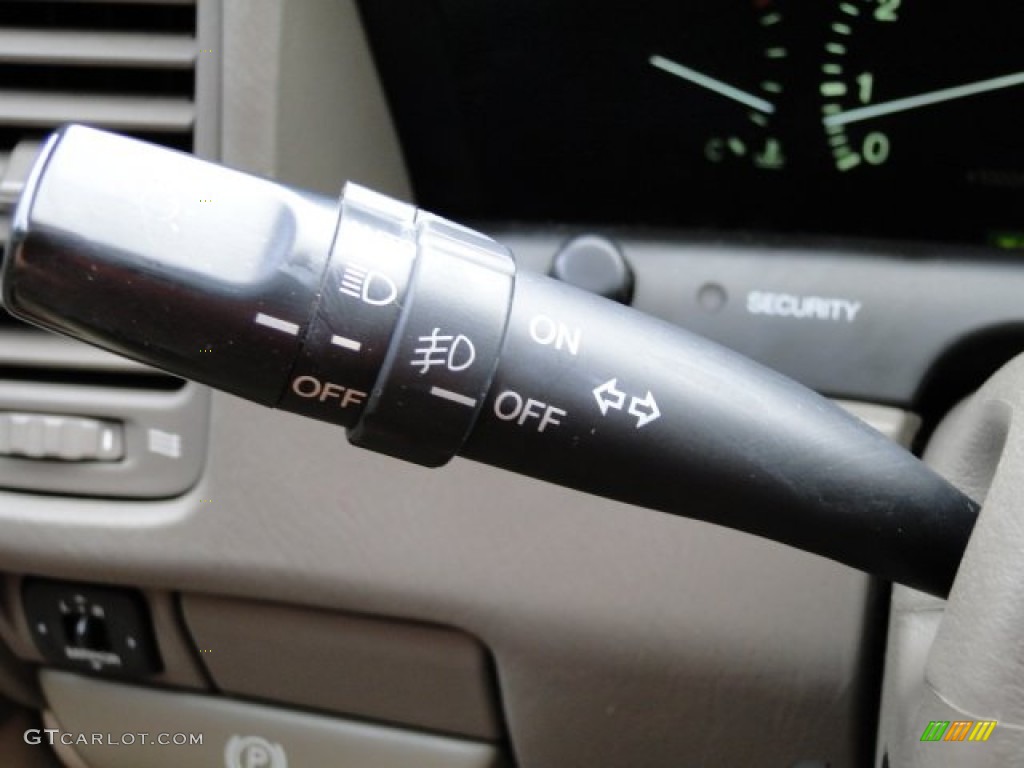 1998 Lexus LS 400 Controls Photo #83830225
