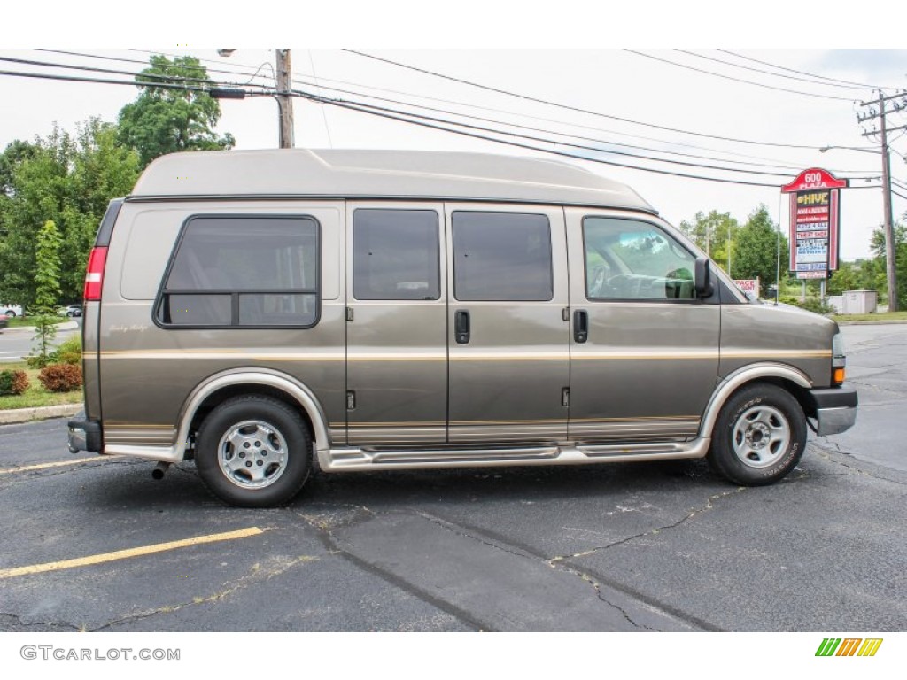 2004 Express 1500 LS Passenger Conversion Van - Sandalwood Metallic / Neutral photo #7