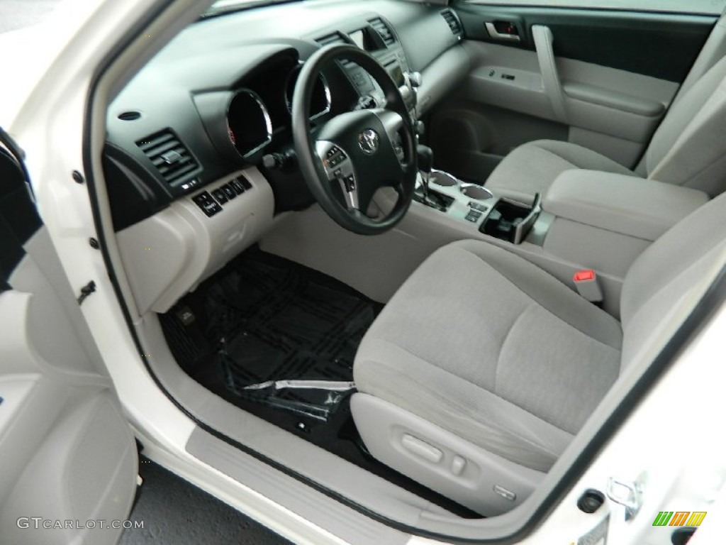 Ash Interior 2011 Toyota Highlander V6 4WD Photo #83831704