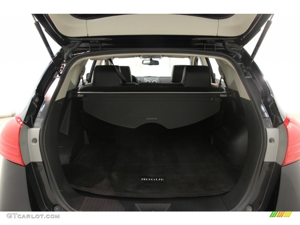 2012 Nissan Rogue SV AWD Trunk Photos