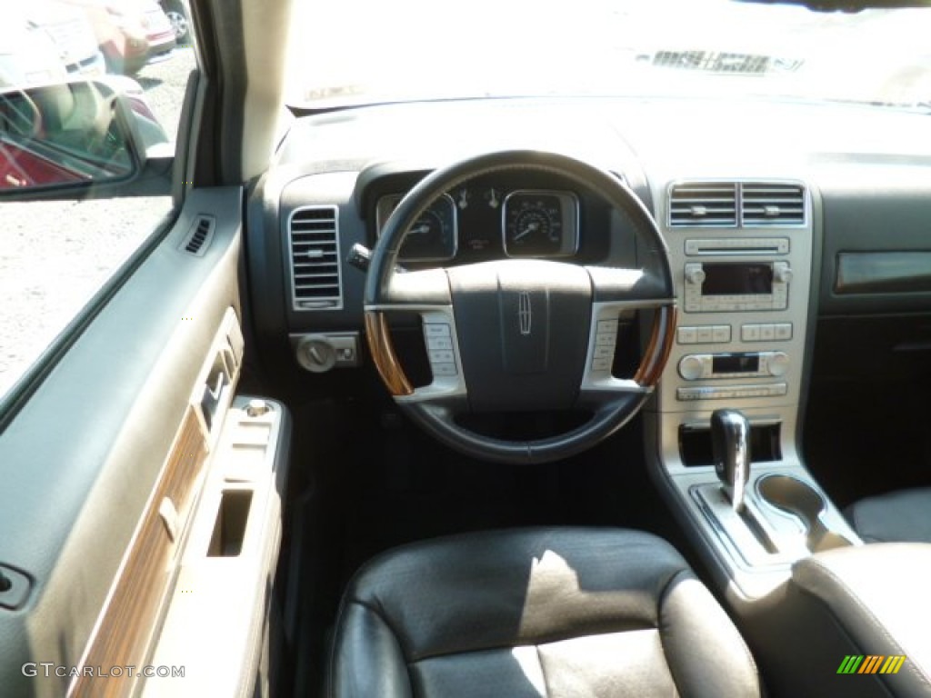 2007 MKX AWD - Vivid Red Metallic / Charcoal Black photo #15