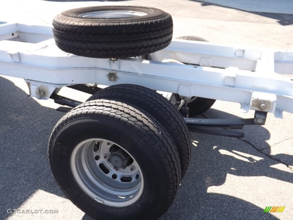 2010 Mercedes-Benz Sprinter 3500 Chassis Wheel Photos