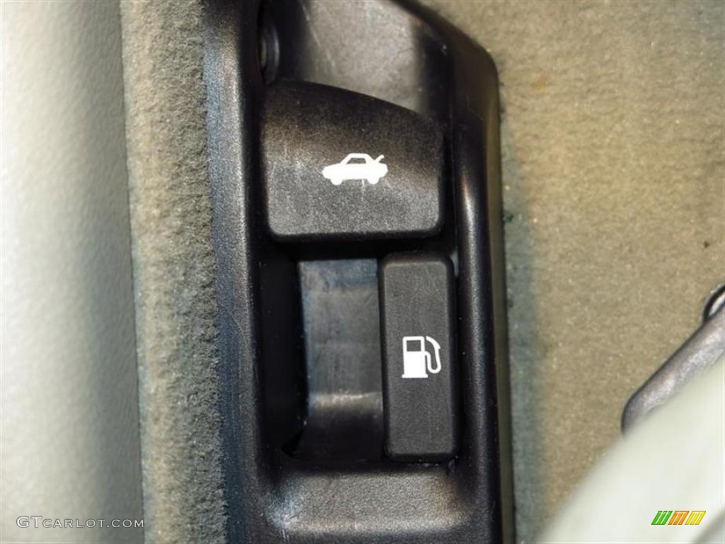 2007 Camry CE - Black / Bisque photo #18