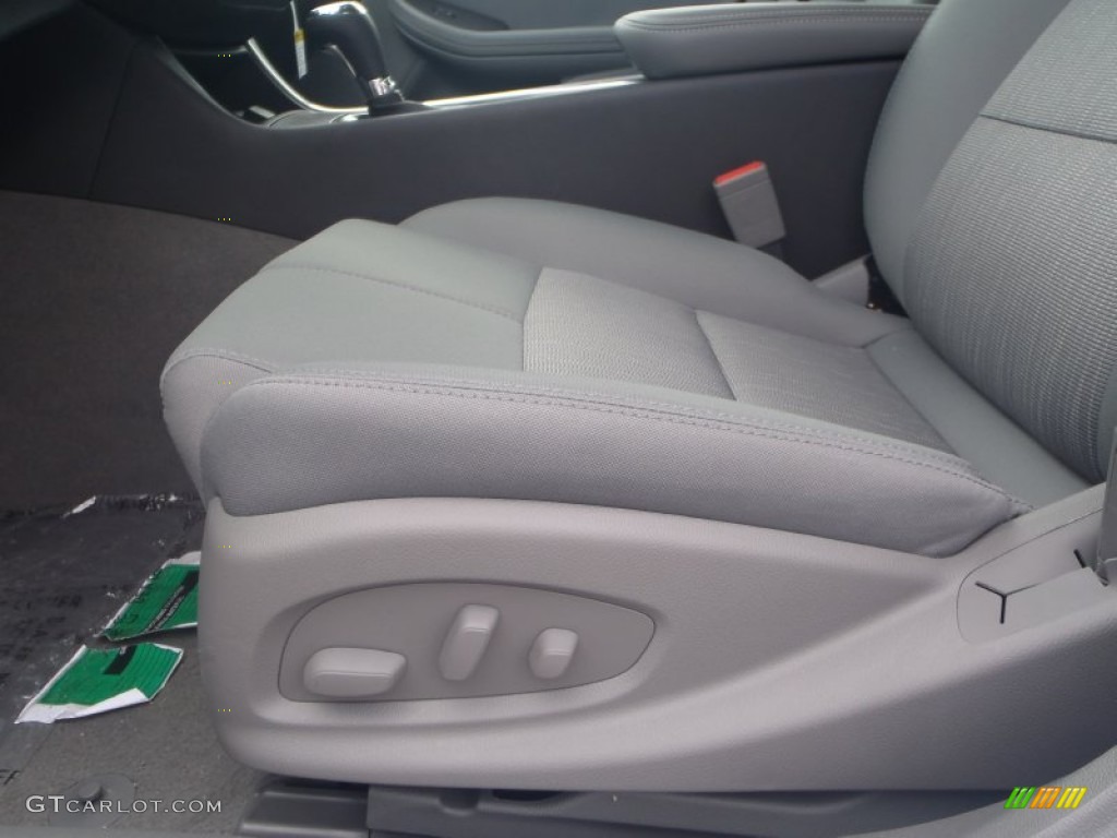 2014 Impala LS - Silver Topaz Metallic / Jet Black/Dark Titanium photo #12