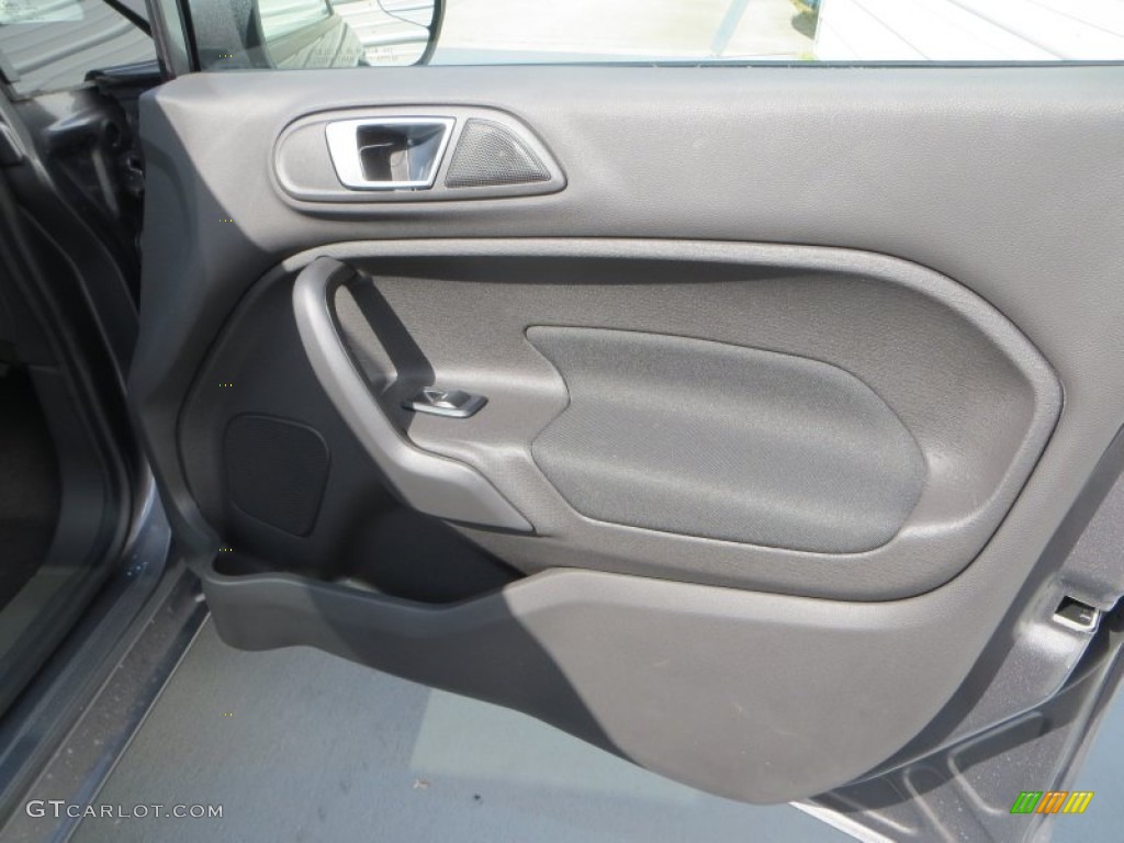 2014 Ford Fiesta SE Hatchback Charcoal Black Door Panel Photo #83841003