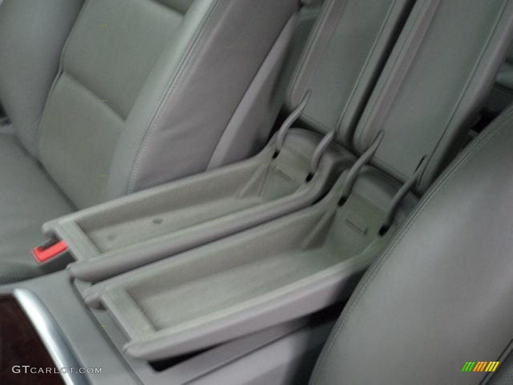 2007 A8 4.2 quattro - Light Silver Metallic / Platinum photo #18