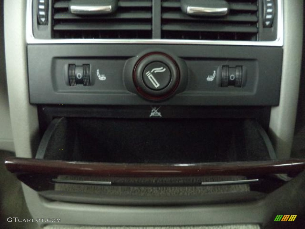 2007 A8 4.2 quattro - Light Silver Metallic / Platinum photo #35