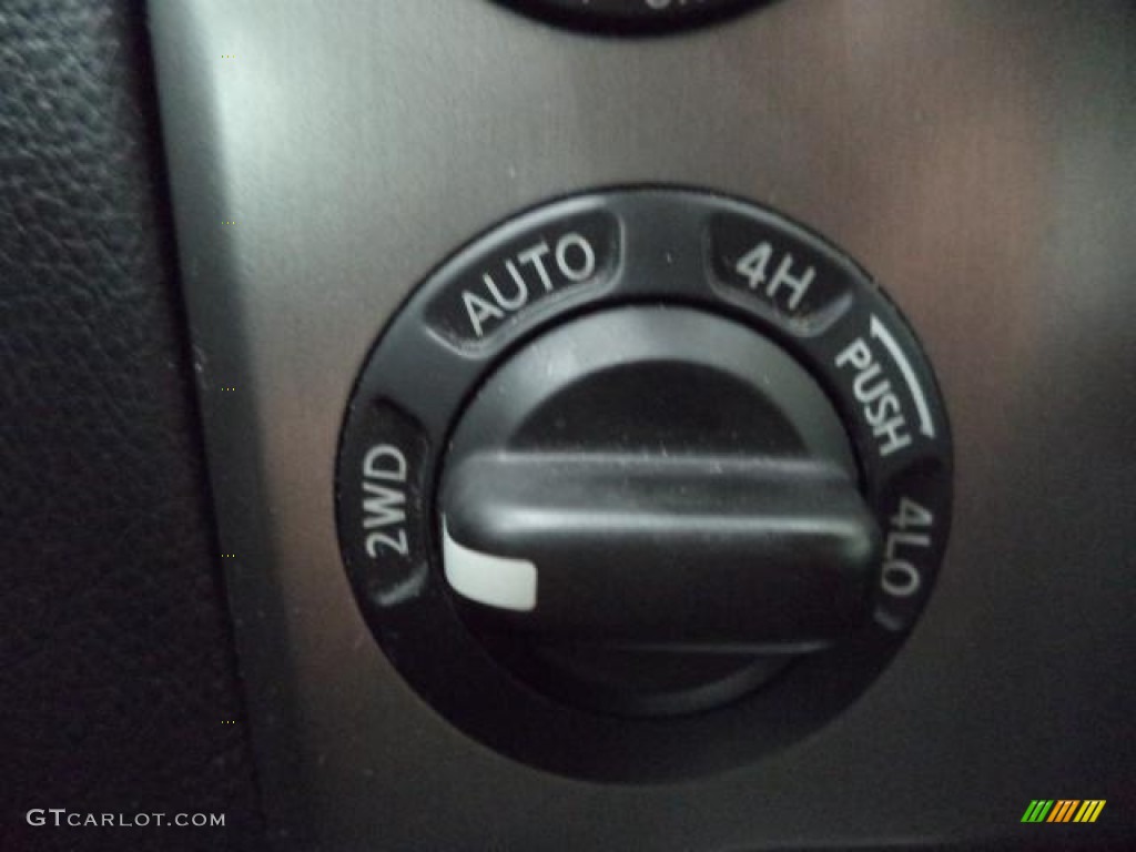 2009 Armada SE 4WD - Smoke Metallic / Charcoal photo #17