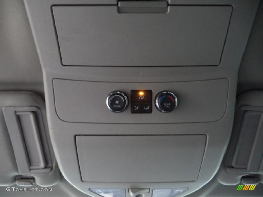 2009 Armada SE 4WD - Smoke Metallic / Charcoal photo #24