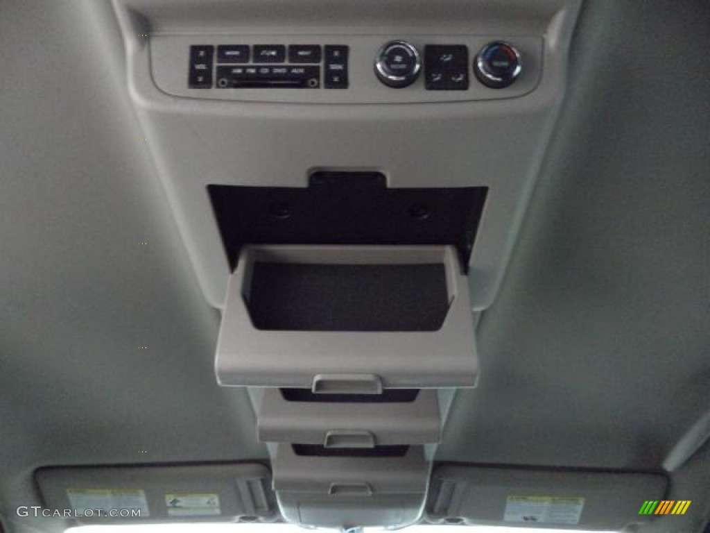 2009 Armada SE 4WD - Smoke Metallic / Charcoal photo #29