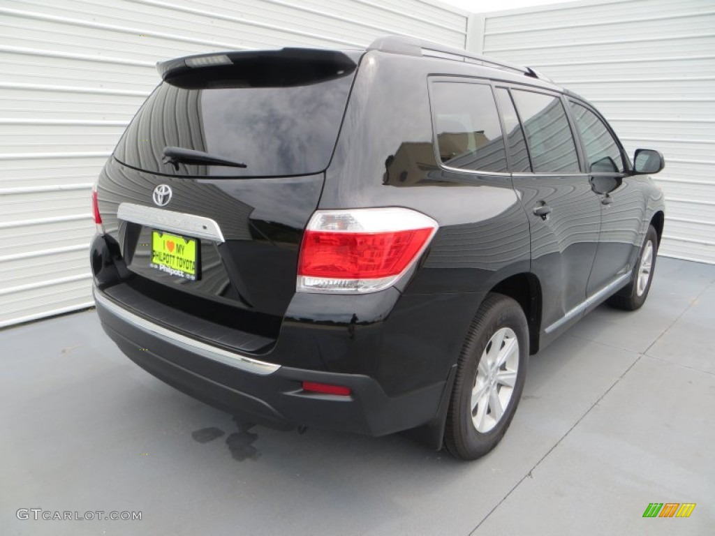 2013 Highlander SE - Black / Black photo #4