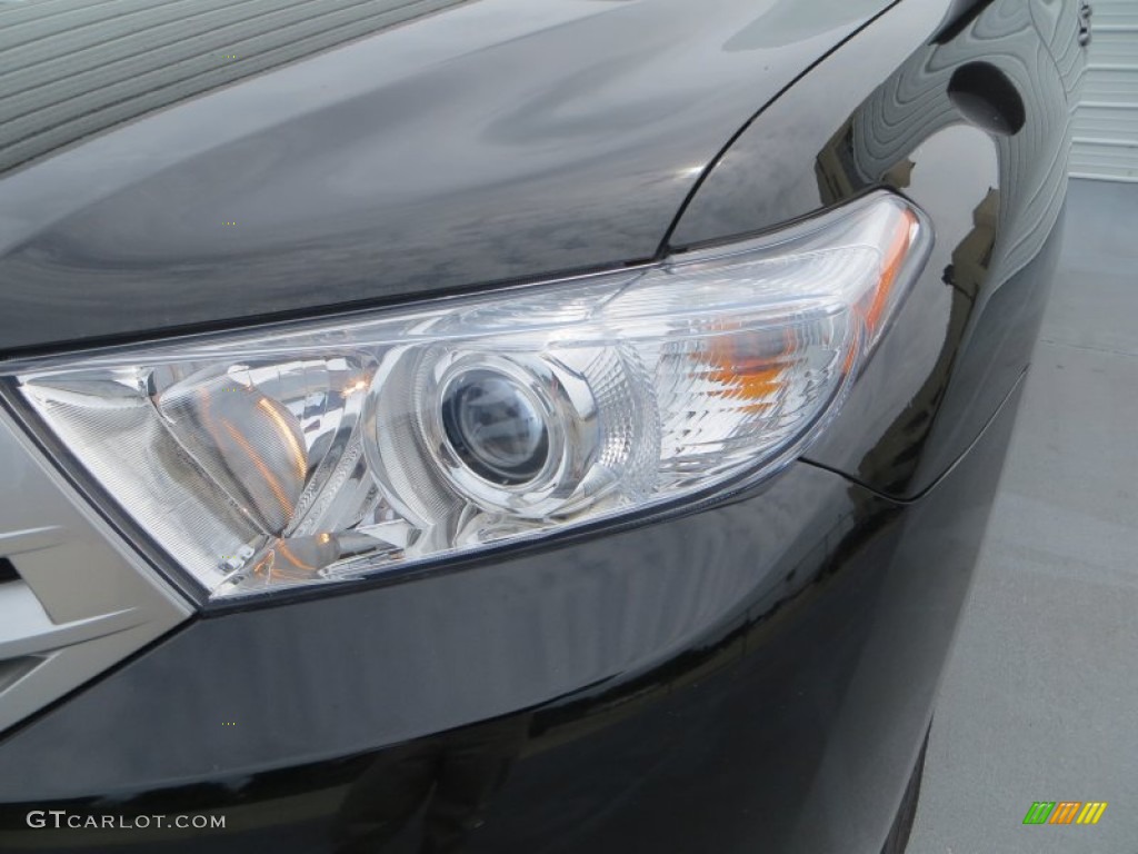 2013 Highlander SE - Black / Black photo #9