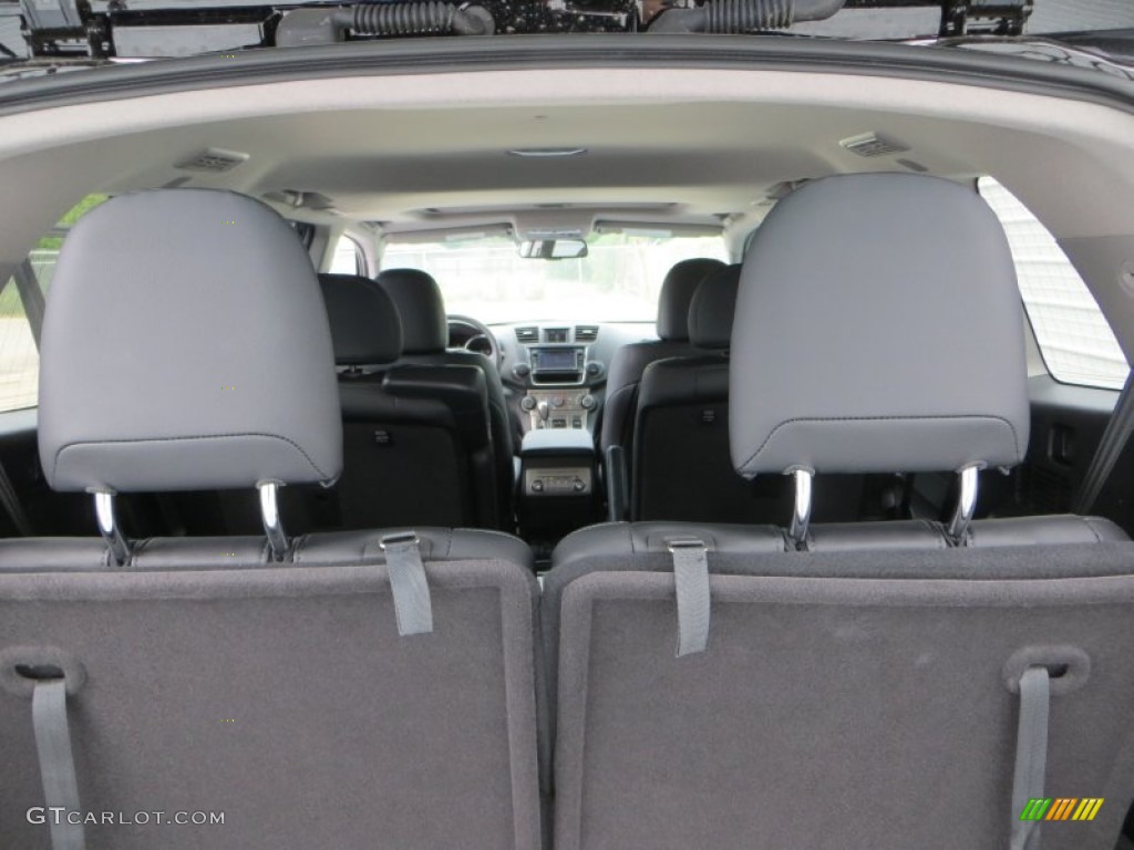 2013 Highlander SE - Black / Black photo #21