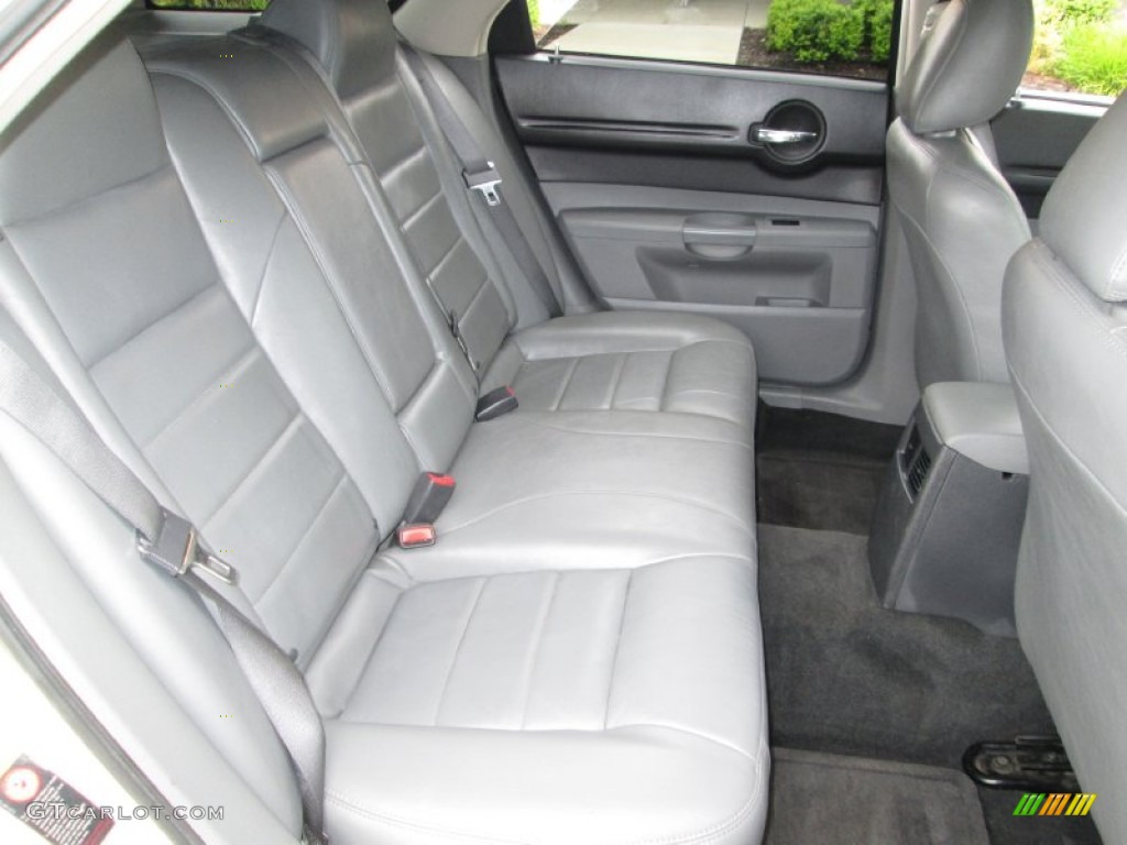 2005 Magnum R/T - Cool Vanilla White / Dark Slate Gray/Light Graystone photo #18