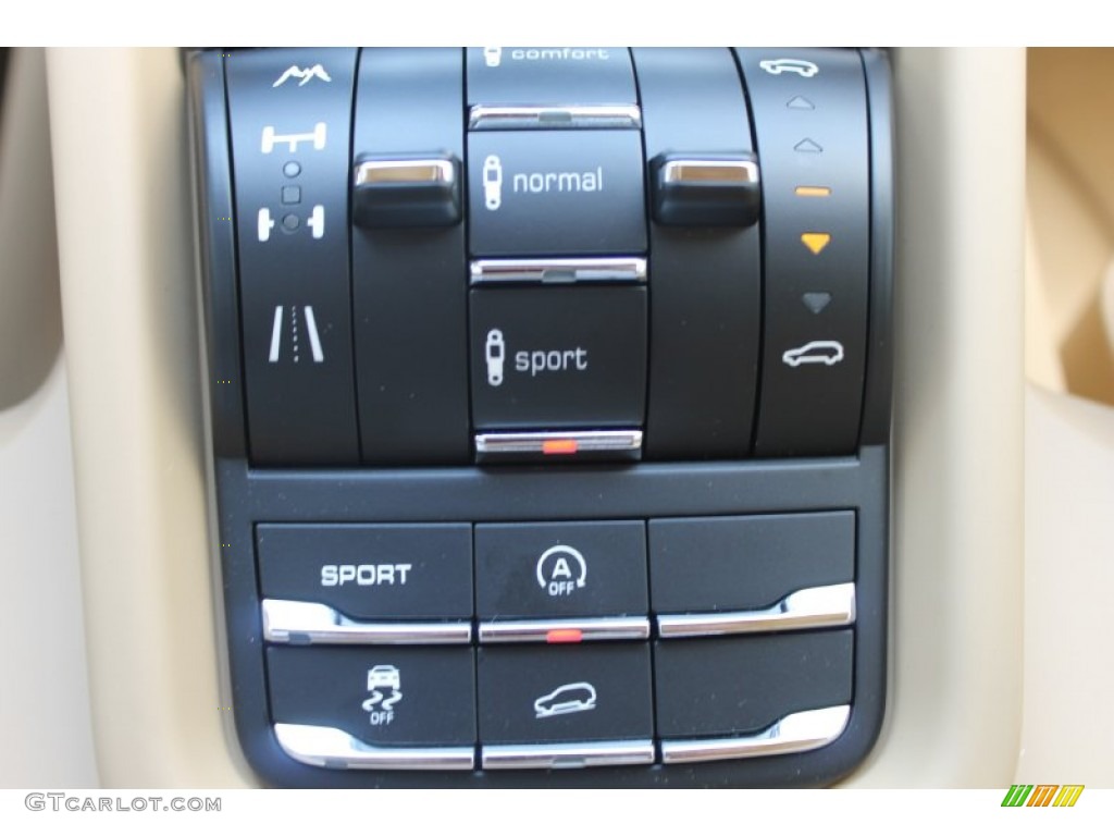 2013 Porsche Cayenne S Controls Photo #83849646