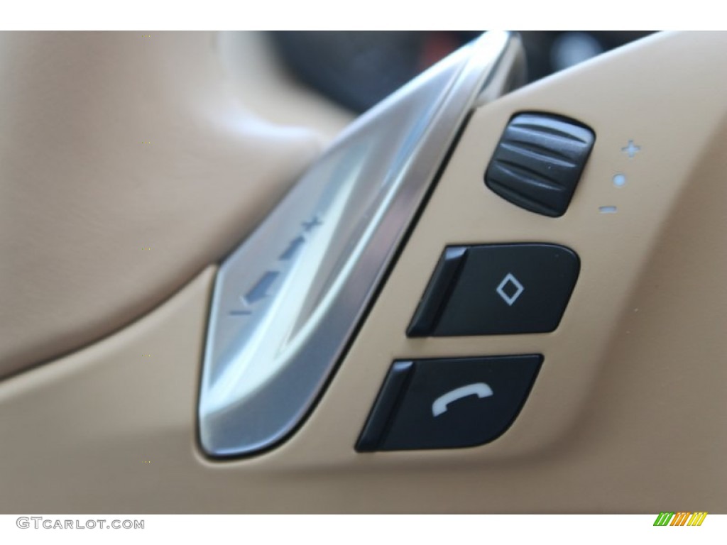 2013 Porsche Cayenne S Controls Photo #83849742