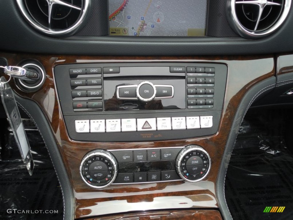 2013 Mercedes-Benz SL 63 AMG Roadster Controls Photo #83849787