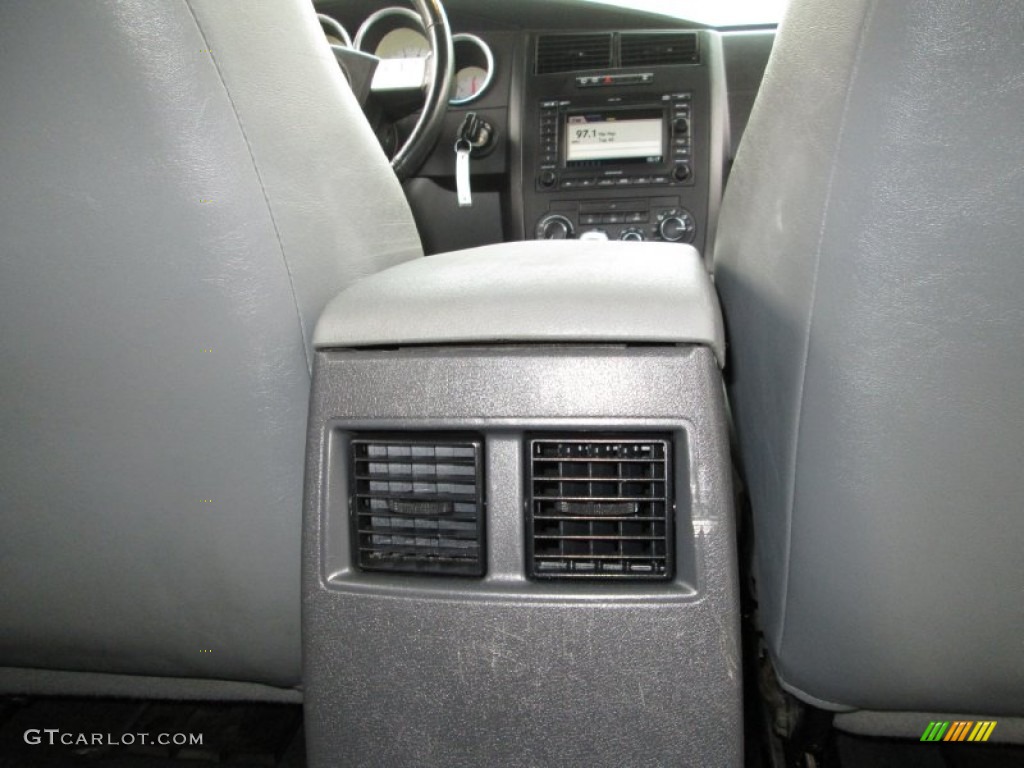 2005 Magnum R/T - Cool Vanilla White / Dark Slate Gray/Light Graystone photo #24