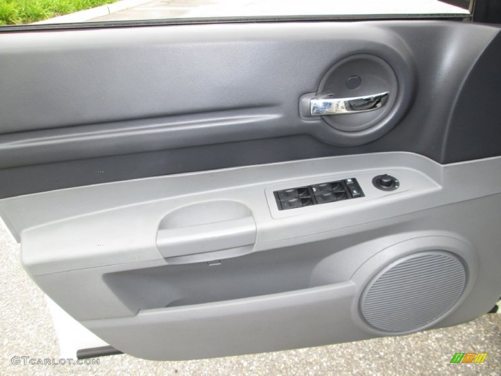 2005 Magnum R/T - Cool Vanilla White / Dark Slate Gray/Light Graystone photo #25