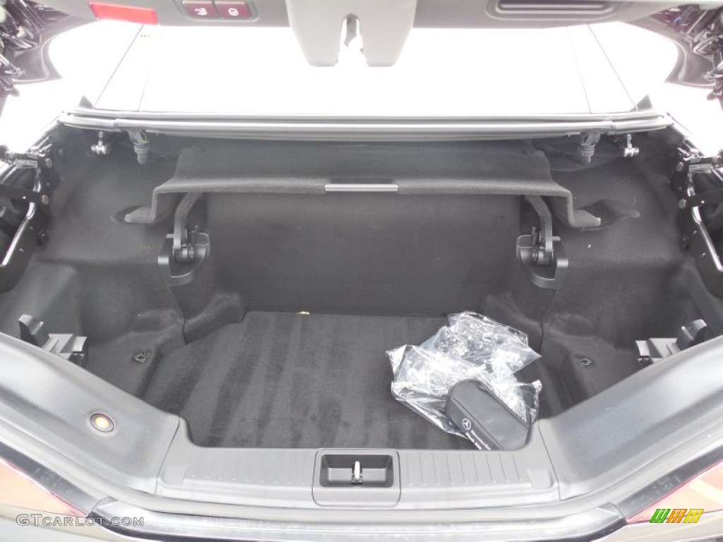 2013 Mercedes-Benz SL 63 AMG Roadster Trunk Photos