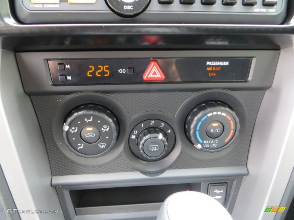 2013 Scion FR-S Sport Coupe Controls Photo #83850039