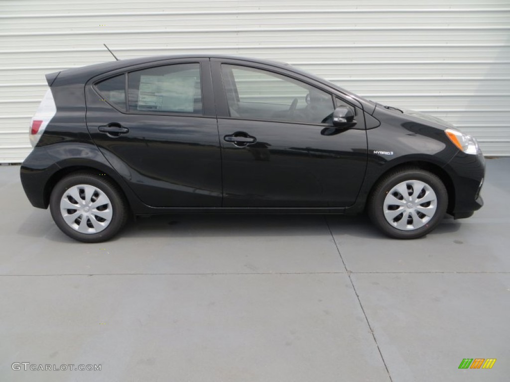 Black Sand Pearl 2013 Toyota Prius c Hybrid One Exterior Photo #83850258
