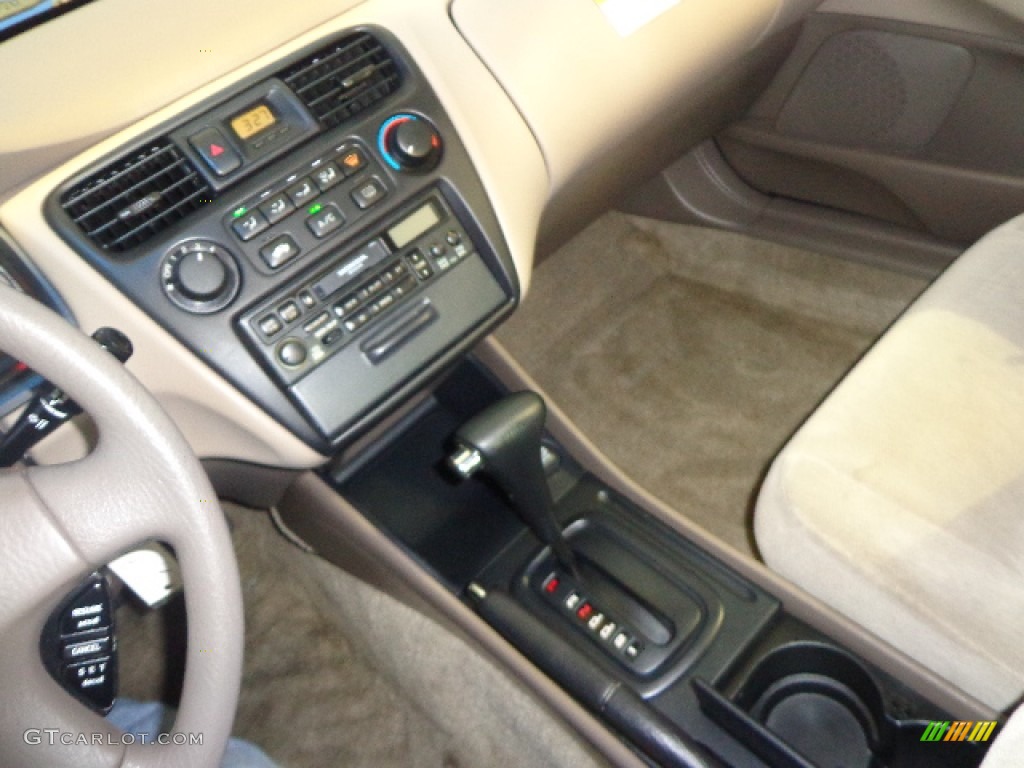 1998 Accord LX Sedan - Flamenco Black Pearl / Gray photo #30