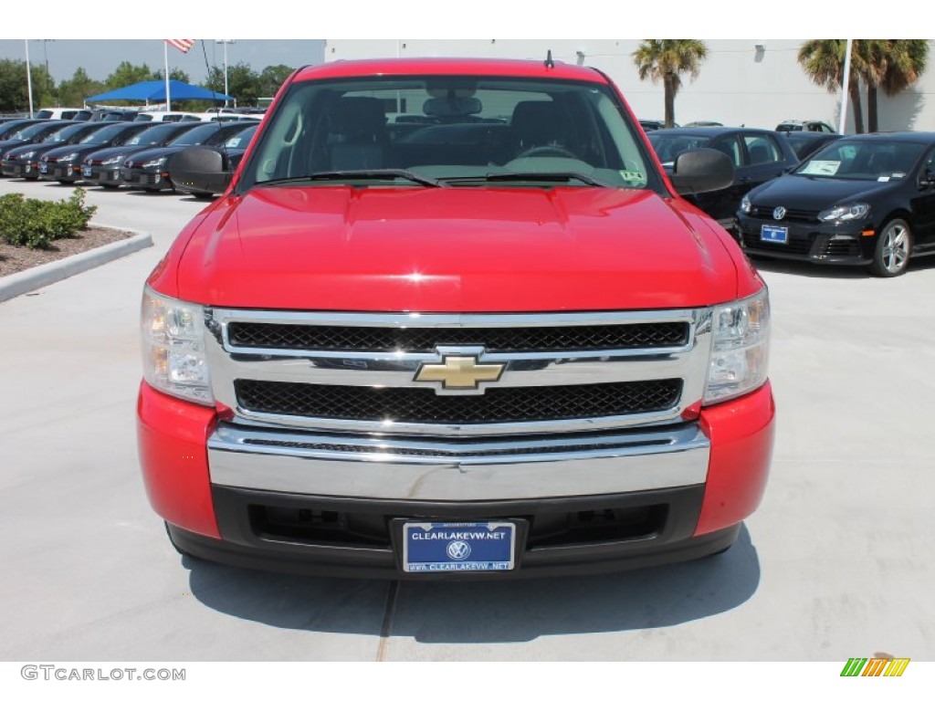 2007 Silverado 1500 LS Crew Cab - Victory Red / Dark Titanium Gray photo #2