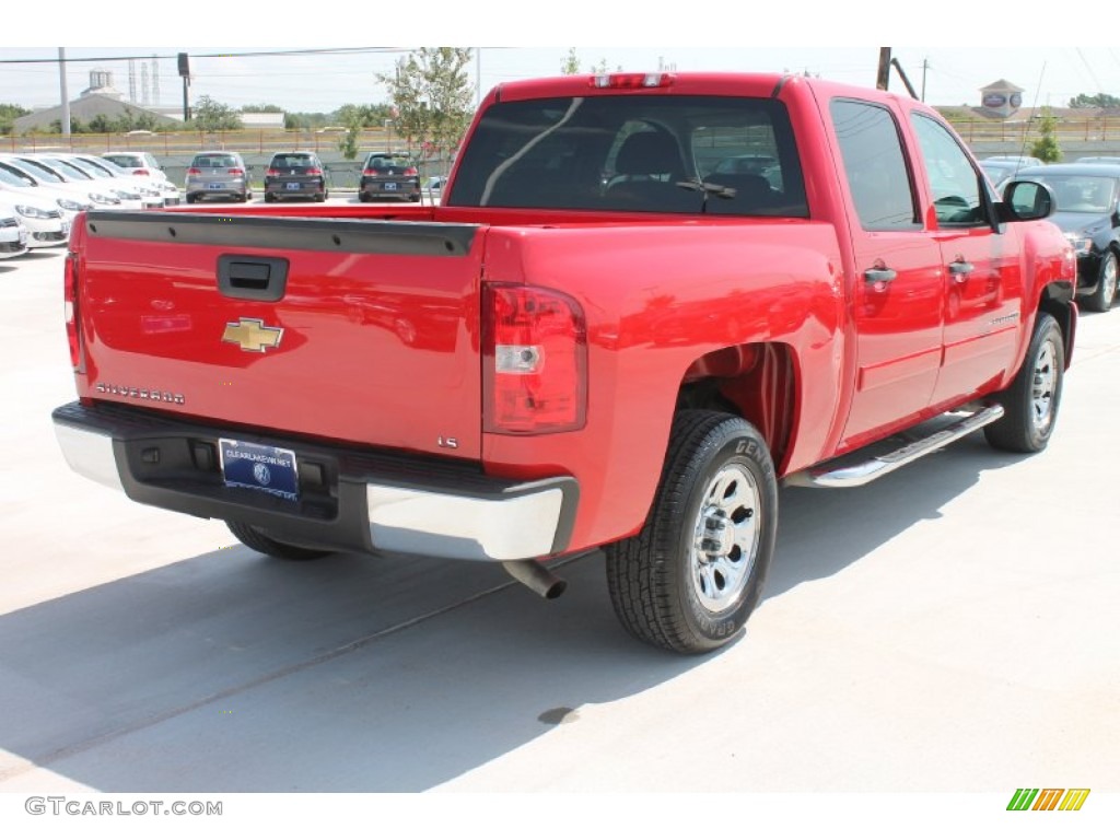 2007 Silverado 1500 LS Crew Cab - Victory Red / Dark Titanium Gray photo #9