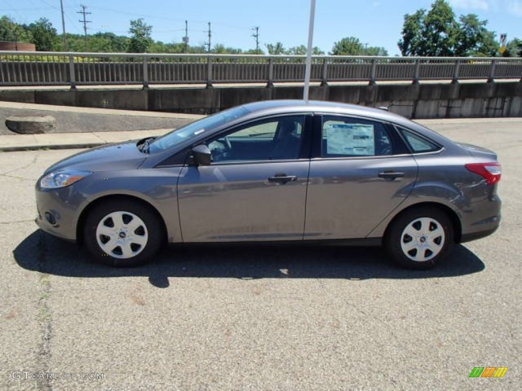 2014 Focus S Sedan - Sterling Gray / Charcoal Black photo #5