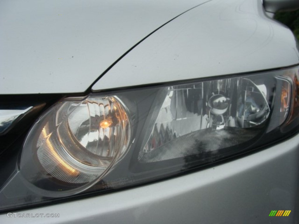 2009 Civic LX Sedan - Alabaster Silver Metallic / Gray photo #28