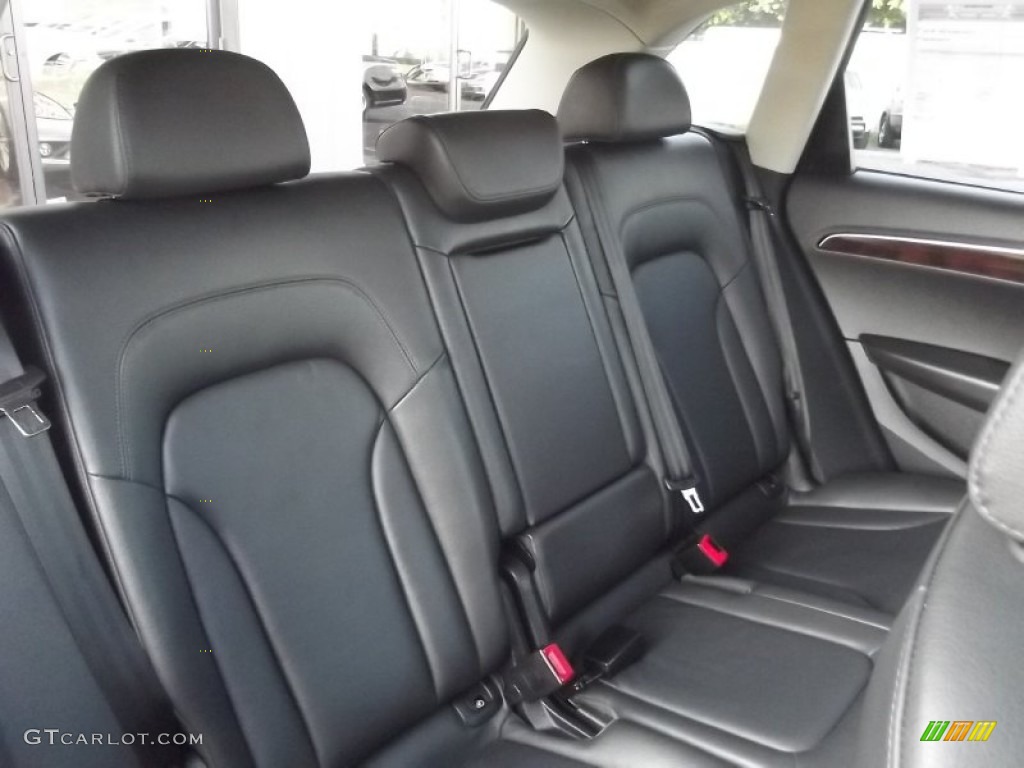 2011 Q5 2.0T quattro - Brilliant Black / Black photo #13