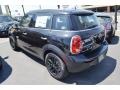 Absolute Black - Cooper Countryman Photo No. 4