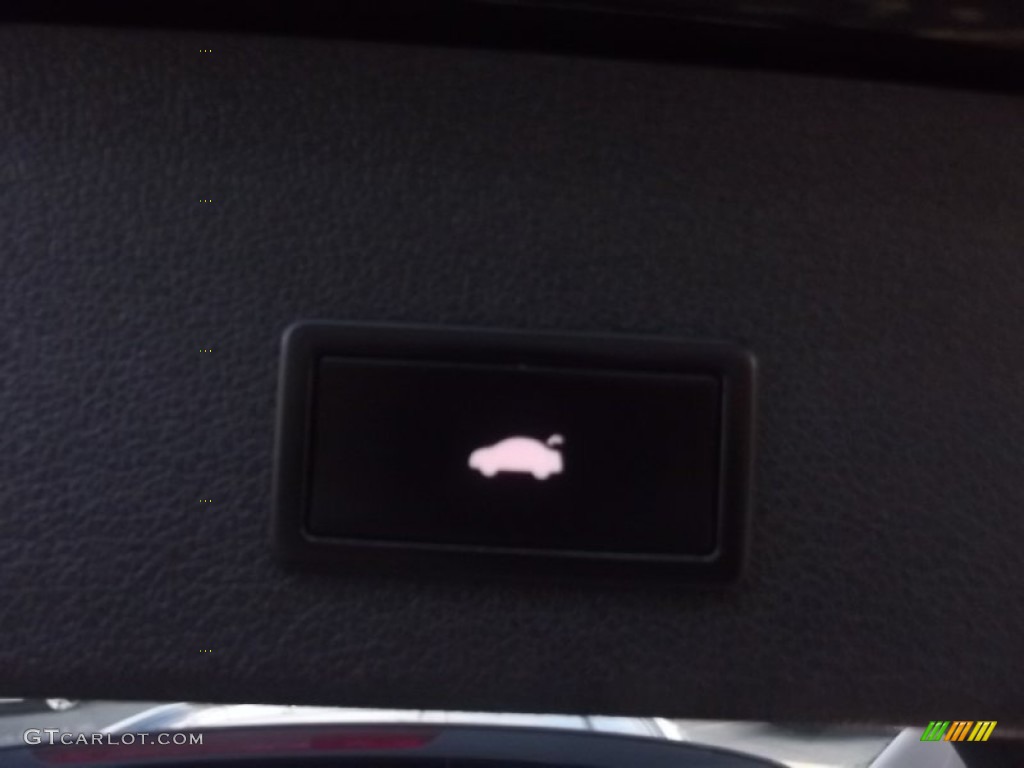 2011 Q5 2.0T quattro - Brilliant Black / Black photo #17