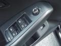 Brilliant Black - Q5 2.0T quattro Photo No. 21