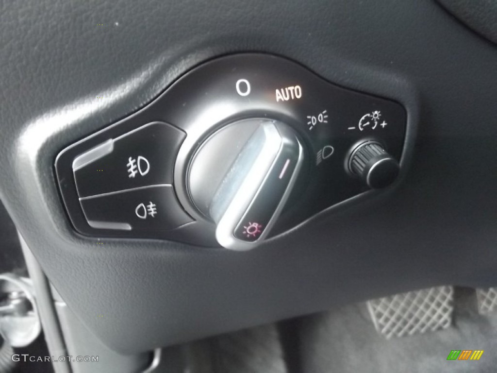 2011 Q5 2.0T quattro - Brilliant Black / Black photo #25