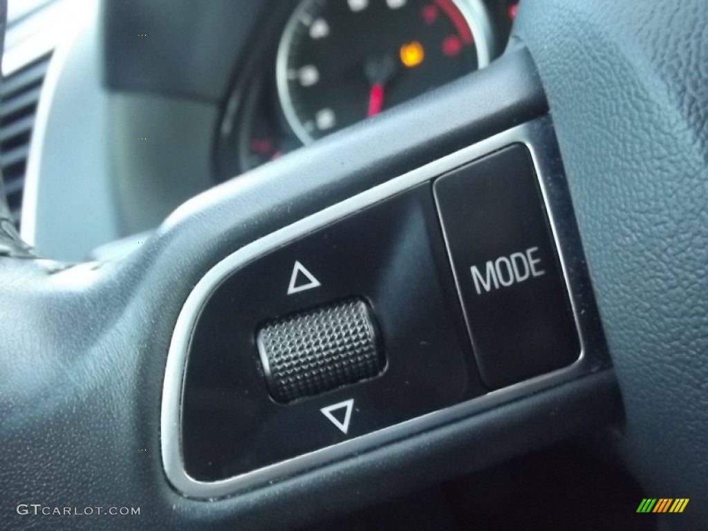 2011 Q5 2.0T quattro - Brilliant Black / Black photo #28